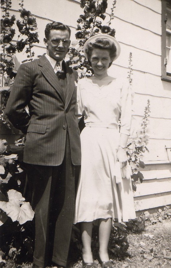 pictures/CECILIA & WILLIAM HUTCHISON/Couples/1.2.2  Gaius & Gladys Hutchison.jpg